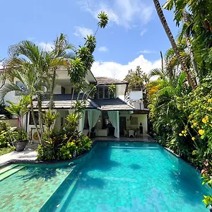 Eindra Seminyak (Bali)